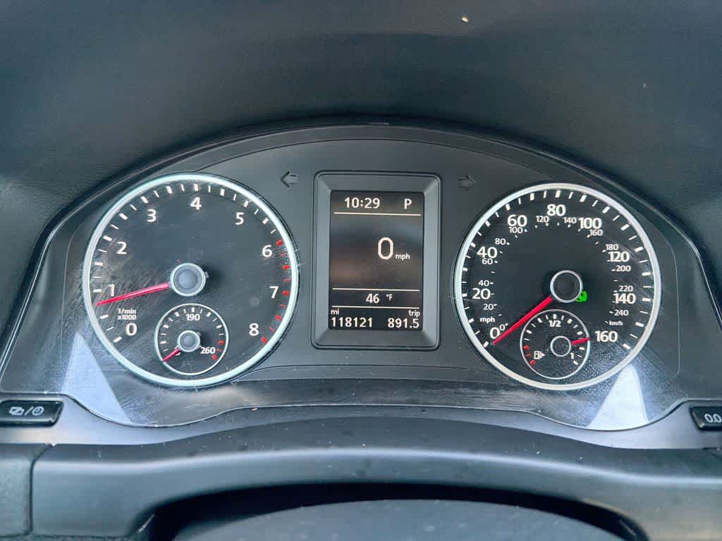 Volkswagen Tiguan S 2016