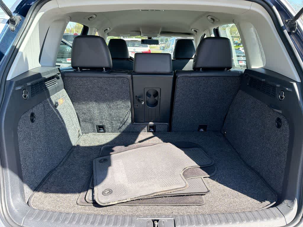 Volkswagen Tiguan S 2016
