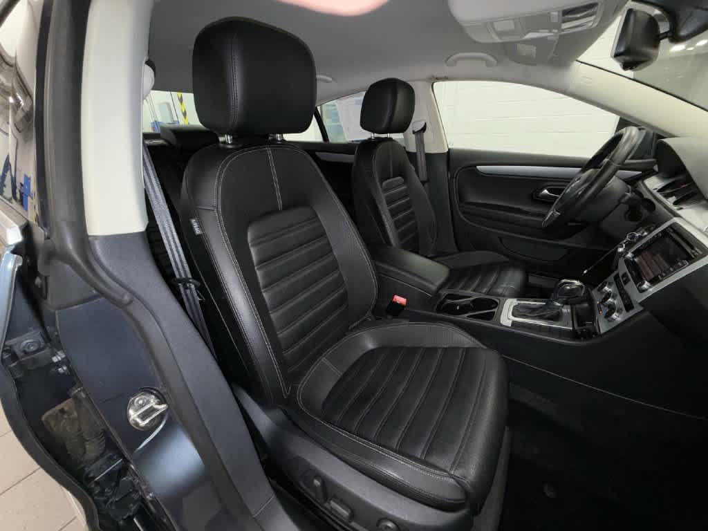 Volkswagen CC Base 2013