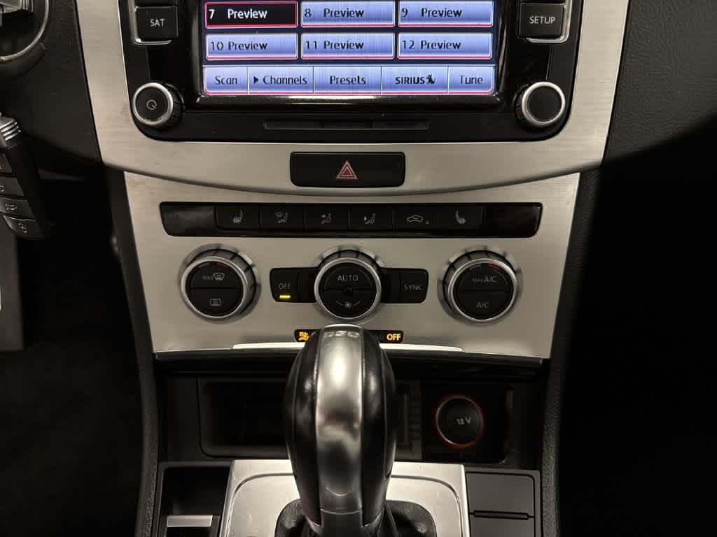 Volkswagen CC Base 2013