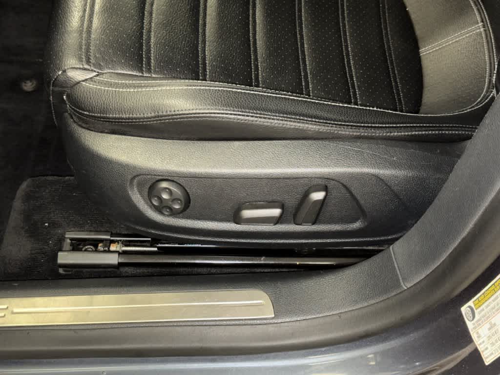 Volkswagen CC Base 2013