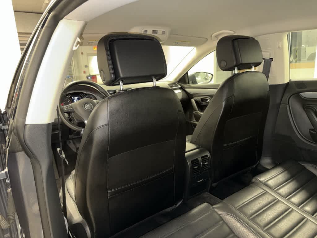 Volkswagen CC Base 2013