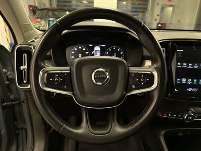 Volvo XC40 Momentum 2020