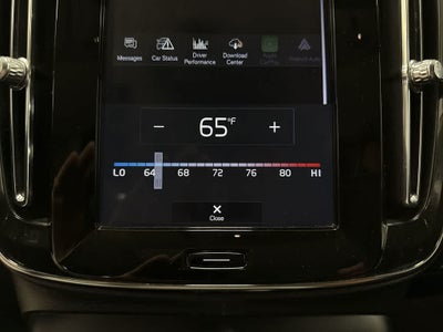 Volvo XC40 Momentum 2020