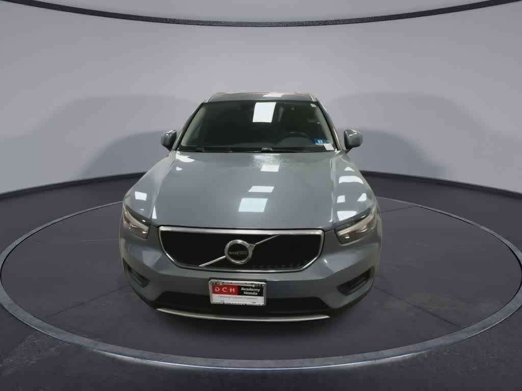Volvo XC40 Momentum 2020