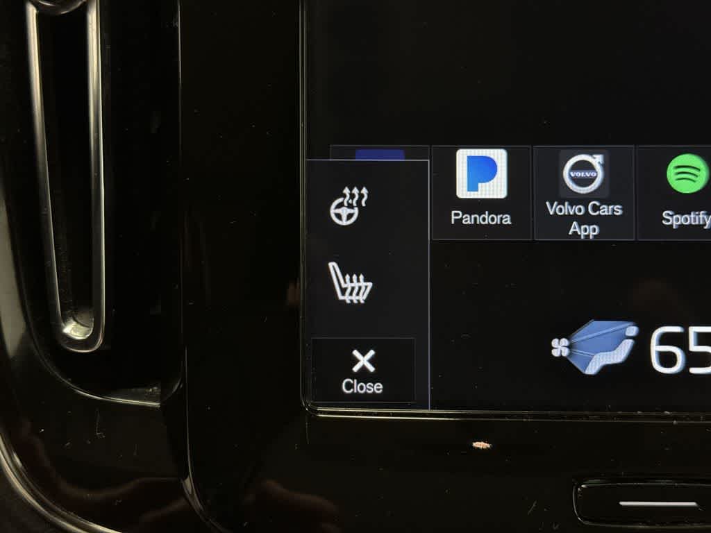 Volvo XC40 Momentum 2020