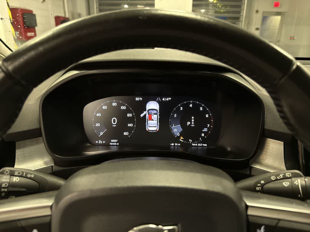 Volvo XC40 Momentum 2020