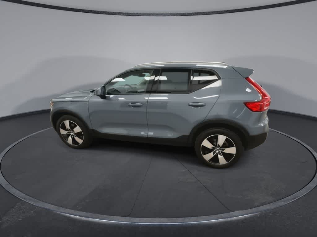 Volvo XC40 Momentum 2020