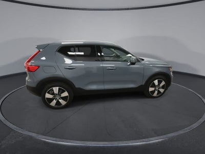 Volvo XC40 Momentum 2020