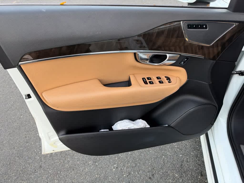 Volvo XC90 Momentum 2018